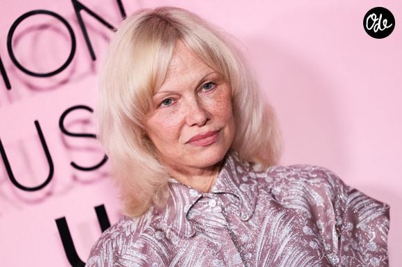 Pamela Anderson au photocall de la cérémonie des Fashion Trust U.S. Awards 2026, en partenariat avec Google, aux studios nya WEST à Los Angeles, Californie, États-Unis, le 8 avril 2026. © Chad Salvador/Image Press Agency/Backgrid/Bestimage