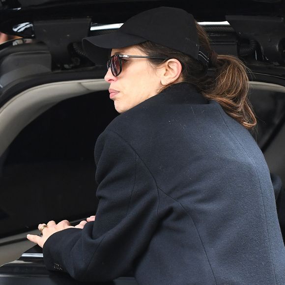 “J’avais au départ prévu de prendre la parole le 21 novembre, Journée mondiale du cancer du pancréas, dans un quotidien et une radio”, explique Maïwenn à Madame Figaro

Maïwenn - Sortie des obsèques de Jean-Yves Le Fur en l'église Saint-Roch à Paris, le 6 avril 2024.