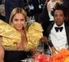La femme de Jay-Z s’est figé comme une statue avec un regard interloqué
Jay-Z et sa femme Beyonce Knowles lors de la cérémonie de la 77ème édition des "Golden Globes Awards" à Los Angeles, le 5 janvier 2020.
© HFPA/Zuma Press/Bestimage