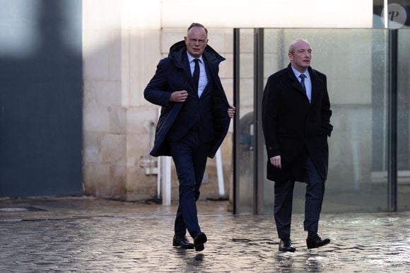 Le chef du parti de droite français "Horizons" et maire du Havre Édouard Philippe et le président du groupe parlementaire Horizons & Indépendants Laurent Marcangeli arrivent pour assister à une réunion avec le Premier ministre français, le président de l'Assemblée nationale française, le président du Sénat et les dirigeants des partis à l'exception de La France Insoumise (LFI) et du Rassemblement National (RN), pour finaliser le nouveau gouvernement à l'Hôtel Matignon à Paris, France, le 19 décembre 2024. Photo par Raphael Lafargue/ABACAPRESS.COM