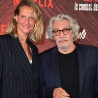 Alain Chabat au bras de sa belle Tiara pour un événement très attendu, Josiane Balasko toujours à fond avec George