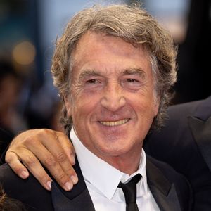 Cluzet a rappelé qu’il gardait un lien sincère avec Marie malgré leur séparation et que leur complicité était réelle. 

François Cluzet - Montée des marches du film « Mascarade » lors du 75ème Festival International du Film de Cannes. Le 27 mai 2022
© Cyril Moreau / Bestimage