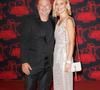 “Je suis tellement fière de toi, de ton chemin, de tout ce que tu es”, ajoute la compagne de Cauet

Sébastien Cauet et sa compagne Nathalie Dartois lors de la 23ème édition des NRJ Music Awards 2021 au Palais des Festivals de Cannes, le 20 novembre 2021.
© Christophe Aubert via Bestimage