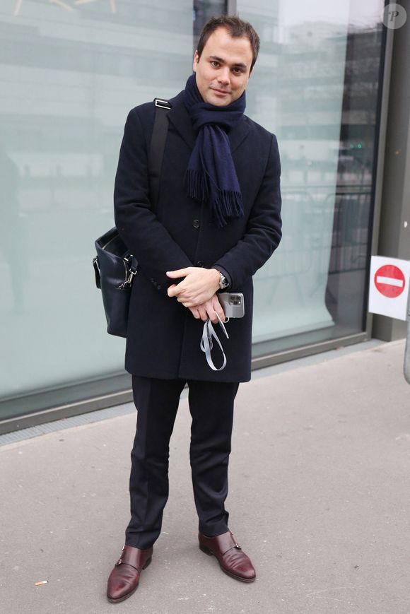 Exclusif - Charles Consigny quitte les studios de RMC à Paris le 11 janvier 2021. Panoramic / Bestimage
