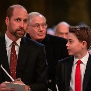 Le prince William, prince de Galles, le prince George de Galles - La famille royale d'Angleterre assiste à la messe "Together At Christmas Carol" à l'abbaye de Westminster à Londres, Royaume-Uni le 6 Décembre, 2024