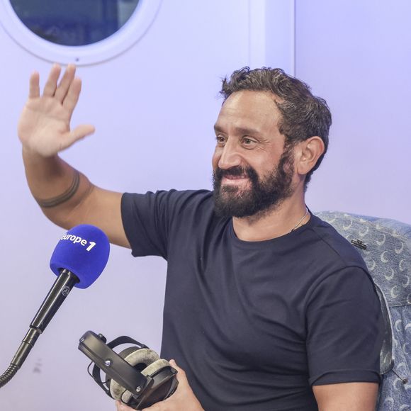 Exclusif - Cyril Hanouna sur le plateau de l'émission "On marche sur la tête", diffusée en direct sur Europe 1.
© Jack Tribeca / Bestimage