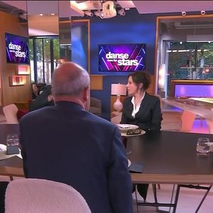Tina Arena raconte son expérience inattendue dans "Danse avec les stars" sur le plateau de "C à vous" (France 5), le lundi 9 juin 2025
