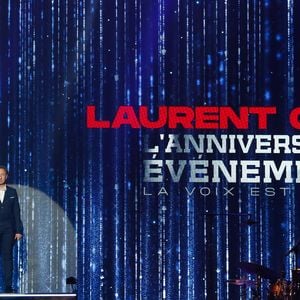 Exclusif - Stéphane Bern lors de l'enregistrement de l'émission "Laurent Gerra, l'anniversaire événement" présentée par S.Bern et qui sera diffusée le 7 juin 2025 sur France 2, au théâtre Marigny, à Paris, France, le 28 avril 2025. © Clovis-Moreau/Bestimage