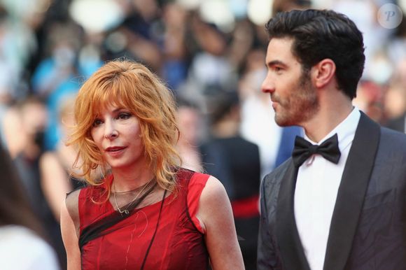 En tout cas, on n'avait plus vu la chanteuse sur scène depuis sa tournée Nevermore de 2023/2024.

Mylène Farmer et Tahar Rahim - Montée des marches du film " Annette " lors de la cérémonie d'ouverture du 74ème Festival International du Film de Cannes. Le 6 juillet 2021 © Borde-Jacovides-Moreau / Bestimage