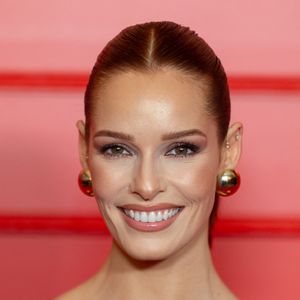 Maeva Coucke assiste à l'avant-première parisienne de la cinquième saison d'Emily In Paris de Netflix au Grand Rex le 15 décembre 2025 à Paris, France. Photo by Nasser Berzane/ABACAPRESS.COM