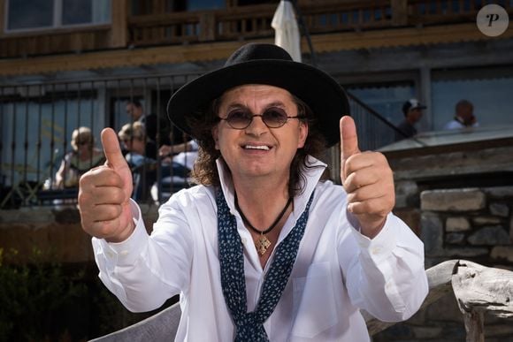Marc Veyrat pose dans son nouveau restaurant (La Maison Des Bois) à Manigod, France, le 30 juillet 2016. Photo by Loona/ABACAPRESS.COM