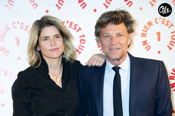 Puis il y a eu Swann, née en février 2016, et Lino, né en décembre 2019, avec Alice Taglioni.

Alice Taglioni et Laurent Delahousse lors du dîner de gala « Un Rien C'est Tout » au Musée de l'Armée à Paris, en France, le 7 mars 2024. Photo : Aurore Maréchal/ABACAPRESS.COM