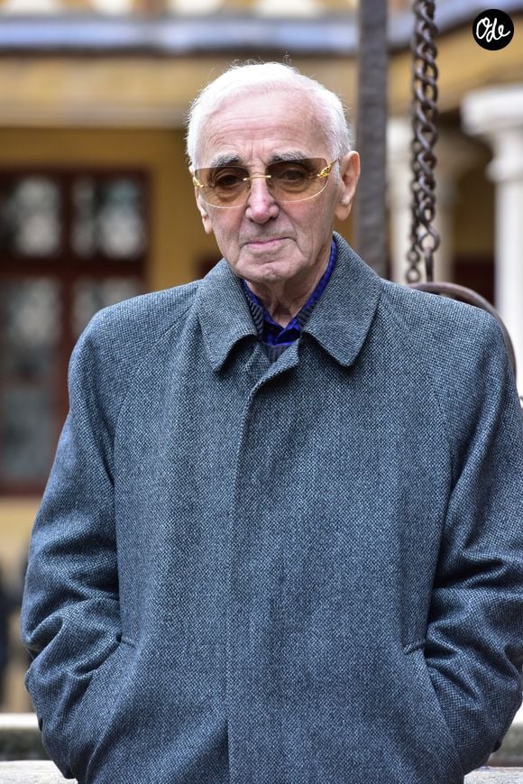 Charles Aznavour durant la 157ème vente aux enchères des vins des Hospices de Beaune à Beaune le 19 novembre 2017. © Giancarlo Gorassini/Bestimage