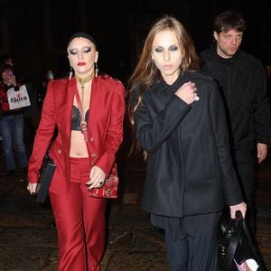 Lady Gaga et Allegra Versace font du shopping à Milan, le 5 novembre 2014