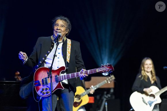 Laurent Voulzy - Scène du Gala de la Fondation Recherche Alzheimer placée sous le signe de l'émotion et du partage avec un concert unique sur le thème "2 générations chantent pour la 3ème" à l'Olympia à Paris le 17 mars 2025. © Olivier Borde - Bertrand Rindoff/Bestimage