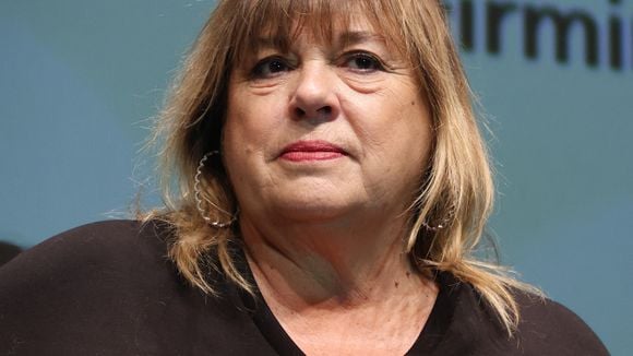 "Le contact est quand même très compliqué : Michèle Bernier dénonce le comportement de certaines stars sur les tournages