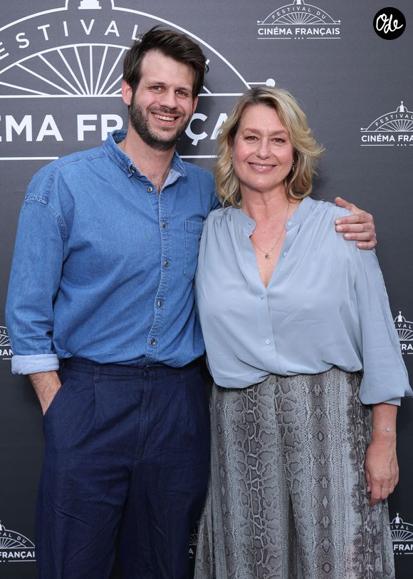 Exclusif - Alessandro Belmondo et Luana Belmondo lors du photocall de la cérémonie de clôture de la 5e édition du Festival du Cinéma Français & Gastronomie (7e art et gastronomie), à Aix-les-Bains, le 6 juin 2026. 

© Denis Guignebourg/Bestimage