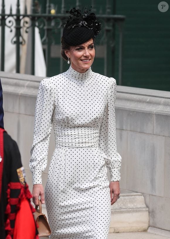 Londres, ROYAUME-UNI – Le roi Charles III d’Angleterre et la reine consort Camilla (Camilla Parker Bowles) ont conduit les membres seniors de la famille royale, d’anciens Premiers ministres ainsi que les dirigeants actuels du gouvernement et de l’opposition lors d’un service de remerciement pour le 80e anniversaire du jour de la Victoire en Europe (VE Day) à l’abbaye de Westminster.

Sur la photo : Catherine (Kate) Middleton, princesse de Galles