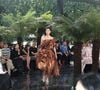 Les silhouettes mêlaient volumes sculpturaux, broderies raffinées et inspirations naturelles.

La maison Christian Dior a dévoilé le 6 juillet 2026 au Musée Rodin sa collection Haute Couture Automne-Hiver 2026/2027 dans le cadre de la Fashion Week de Paris.

© Bertrand Rindoff / Bestimage