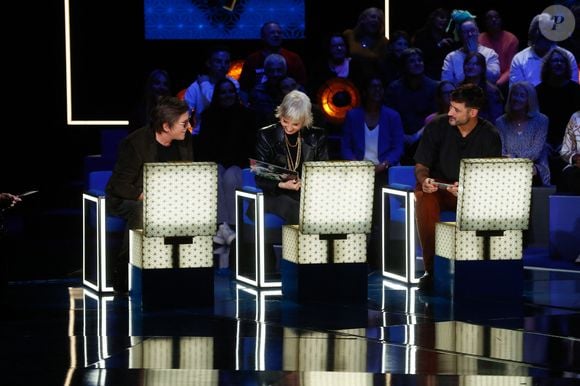 Elle reçoit comme toujours trois artistes différents

Exclusif - Thomas Dutronc, Denise Fabre, Jérémy Frérot - Enregistrement de l'émission "La Boîte à Secrets N°20" dans les studios de la Cité du Cinéma à Saint-Denis, présentée par F.Bollaert et diffusée le 10 janvier sur France 3
© Christophe Clovis / Bestimage