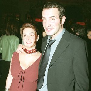 Archives - Jean Dujardin et Gaëlle Demars au Barrio Latino le 22 mars 2001 OLIVIER BORDE / BESTIMAGE