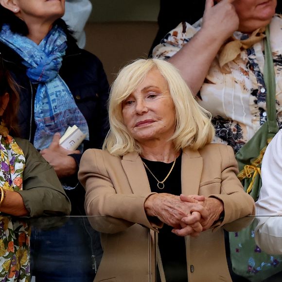 Michèle Torr - Le président de la République française E.Macron et la première dame B.Macron assistent à la messe donnée par le pape François au stade Vélodrome de Marseille, le 23 septembre 2023. Sa Sainteté le pape François est à Marseille pour la clôture des Rencontres Méditerranéennes (17 - 24 septembre 2023).  © Dominique Jacovides / Bestimage