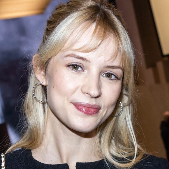 La chanteuse Angele - Photocall du 2ème défilé de mode Haute-Couture 2022 "Chanel" au Grand Palais Ephémère à Paris. Le 25 janvier 2022
© Olivier Borde / Bestimage