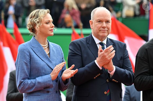 Le prince Albert II de Monaco et la princesse Charlene durant la finale de la 118e édition du Rolex Monte-Carlo Masters, au Monte-Carlo Country Club à Roquebrune Cap Martin, le 13 avril 2025. © Bruno Bebert / Bestimage