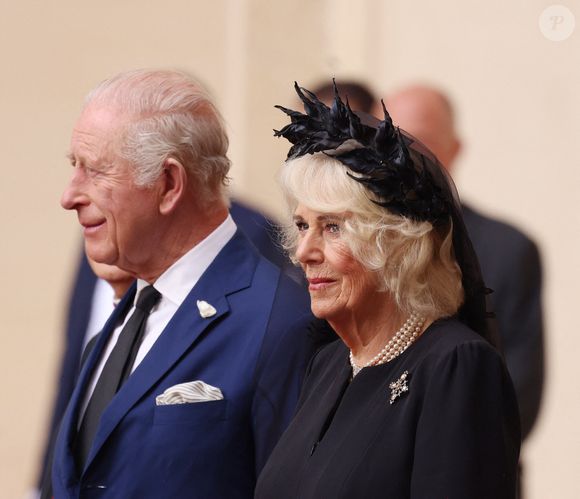 Le roi Charles III d'Angleterre et Camilla Parker Bowles, reine consort d'Angleterre, arrivent au Vatican à Rome, le 23 octobre 2025. Photo par PA Photo/ Bestimage