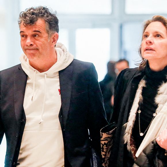 Stéphane Plaza était jugé pour des accusations de violences répétées sur deux anciennes compagnes.

Stéphane Plaza arrive avec son avocate Hélène Plume pour le verdict de son  procès pour violences sur deux anciennes compagnes, à Paris, France. © Chrstophe Clovis/Bestimage