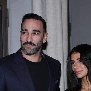 Depuis l'ancien footballeur et l'ancienne star de télé-réalité ne se quittent plus

Adil Rami et sa compagne Louana Franco - Vernissage de l'exposition photos et du livre "La Boxe fait son cinéma" à l’hôtel Brach à Paris le 23 Septembre 2025. © Denis Guignebourg/Bestimage