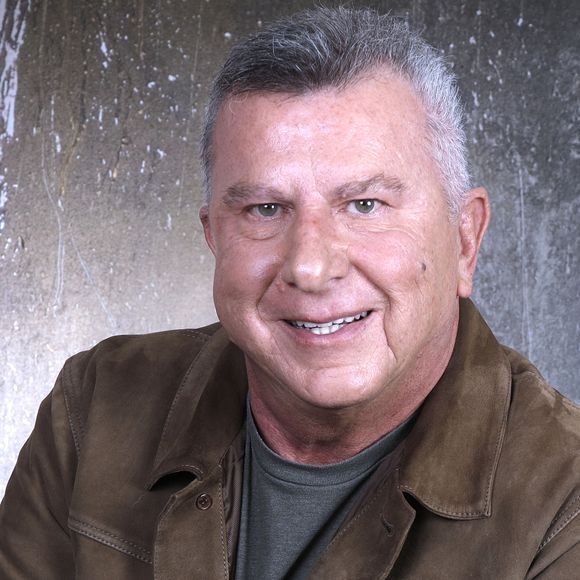 Dans la soirée de jeudi 27 mars, Pascal Bataille s'est saisit de son compte Instagram pour officialiser une grande nouvelle qui lui "tenait à coeur".

Exclusif - Portrait de Pascal Bataille à Paris.
© Cédric Perrin/Bestimage