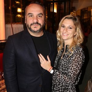 Exclusive - Francois-Xavier Demaison et sa femme Anais Demaison assistant au 27ème Prix De Flore 2021 au Café de Flore à Paris, France, le 04 novembre 2021. Photo by Jerome Domine/ABACAPRESS.COM