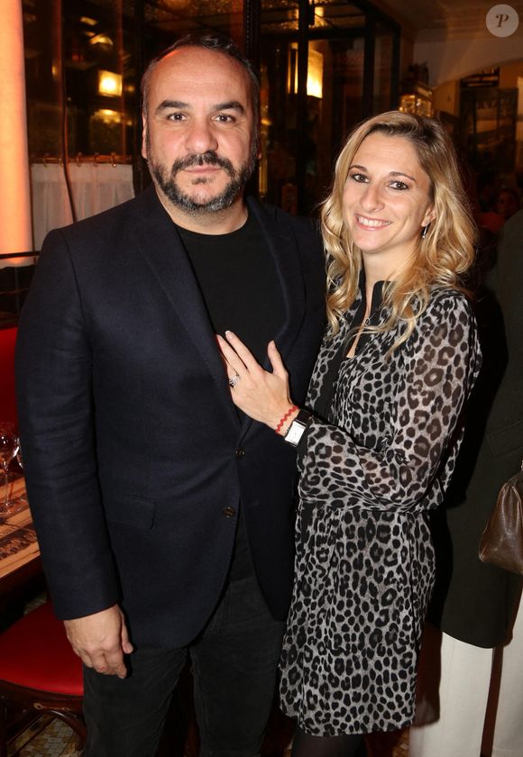 Exclusive - Francois-Xavier Demaison et sa femme Anais Demaison assistant au 27ème Prix De Flore 2021 au Café de Flore à Paris, France, le 04 novembre 2021. Photo by Jerome Domine/ABACAPRESS.COM
