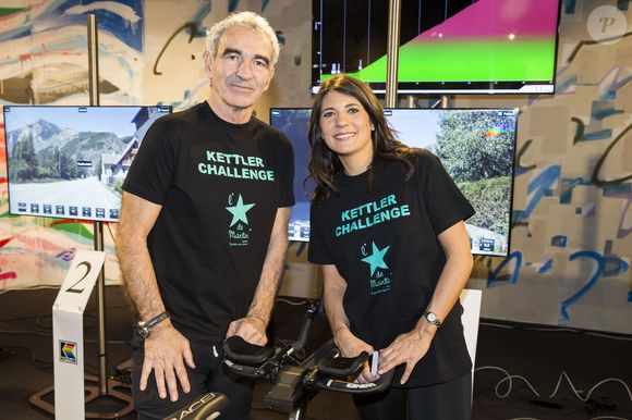 Semi-Exclusif - Raymond Domenech et sa compagne Estelle Denis (marraine de l'association "l'Etoile de Martin) - 2ème édition du "Kettler Challenge pour l'Etoile de Martin" à l'hôtel Molitor à Paris, le 21 mars 2016.  © Olivier Borde/Bestimage