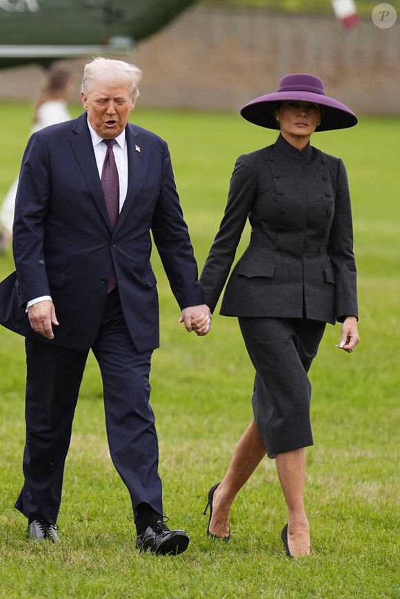Le président américain Donald Trump et la première dame Melania Trump arrivent au château de Windsor à Windsor, Berkshire, Angleterre, Royaume-Uni, le 17 septembre 2025.  © Chown Aaron/PA Photos/ABACA