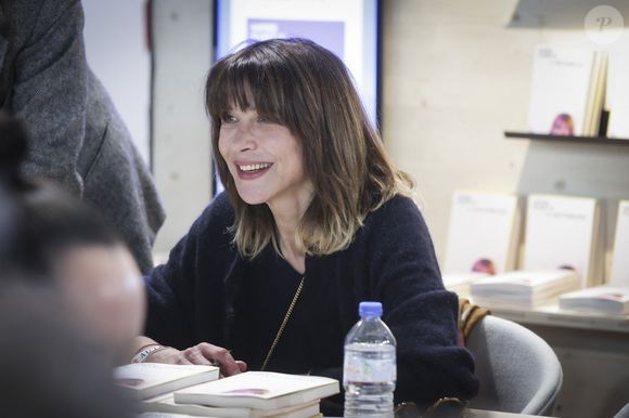 Sophie Marceau, pour la promotion de son livre "La Souterraine" publié chez Seghers au Festival du Livre de Paris 2023 au Grand Palais Éphémère - Paris le 22/04/2023 - © Jack Tribeca / Bestimage