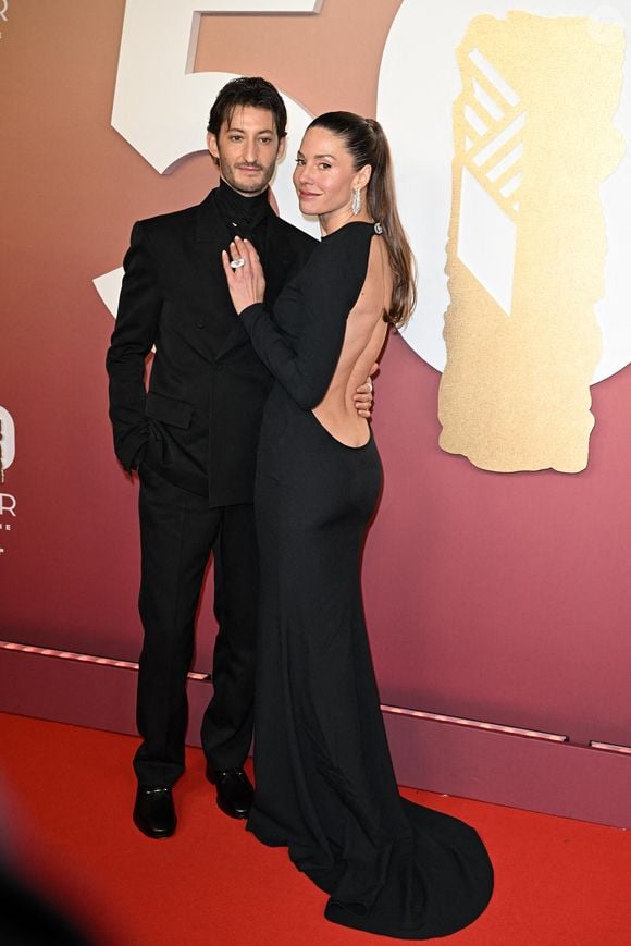 Pierre Niney et Natasha Andrews arrivent à la 50e cérémonie des César du cinéma à L'Olympia le 28 février 2025 à Paris, France. Photo by David Niviere/ABACAPRESS.COM