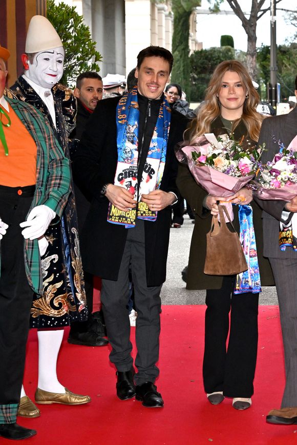 Louis Ducruet et Camille Gottlieb - La princesse Stéphanie de Monaco, ses enfants, Camille Gottlieb, Louis et Pauline Ducruet assistent au 48ème Festival international du Cirque de Monte-Carlo lors de la représentation du dimanche après-midi, le 18 janvier 2026. Le Festival se déroule jusqu'au 25 janvier. © Bruno Bebert/Pool Monaco/Bestimage