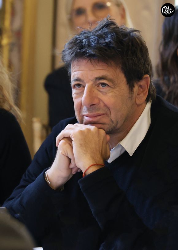 Il devra également justifier d'un suivi psychologique et verser un cautionnement de 500 000 euros. 

Patrick Bruel en Novembre 2025 à Paris