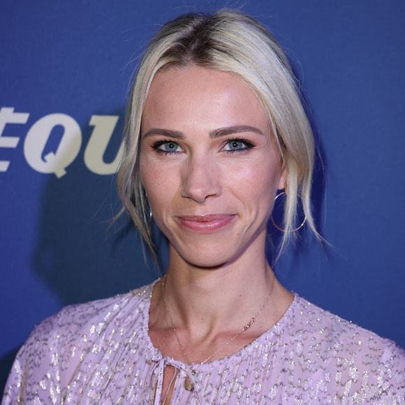 "On a dû trouver un équilibre. Pour Nino, on fait un métier comme les autres. Ma maman le garde et il vient sur certaines étapes. C’est un petit garçon heureux et épanoui. J’ai beaucoup de chance", explique-t-elle.

Marion Rousse assiste à la cérémonie du « Velo D'Or 2023 » au Pavillon Gabriel à Paris, en France, le 24 octobre 2023. Photo de Jérôme Dominé/ABACAPRESS.COM