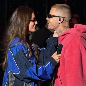 Hailey et Justin Bieber en coulisses de Coachella.