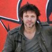 Affaire Bertrand Cantat relancée : le musicien en couple depuis plusieurs années et à l’abri du besoin dans le Sud-Ouest où il possède deux maisons