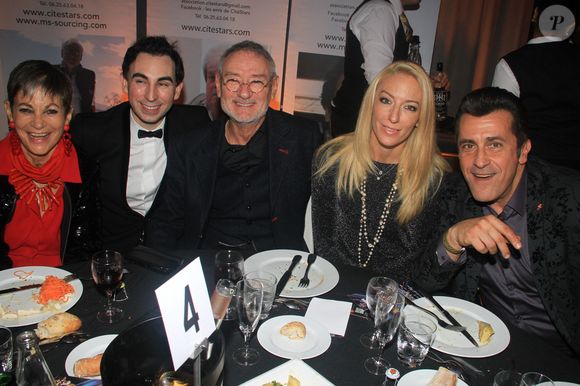 Isabelle Morini-Bosc, Jordan de Luxe, Michael Jones, Bébert, Bebert des Forbans (Albert Kassabi) avec sa femme Astrid à la quatrième cérémonie des étoiles d'or de l'association CitéStars au Pavillon Chesnaie du Roy à Paris le 10 décembre 2023.

© Baldini / Bestimage