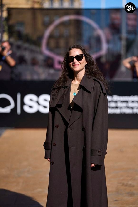 Marion Cotillard arrive à l’hôtel Maria Cristina lors de la 74e édition du Festival international du film de Saint-Sébastien, le 24 septembre 2026 à Donostia / Saint-Sébastien, en Espagne. © Jack Abuin/ZUMA Press Wire
