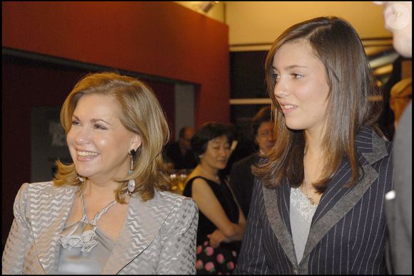 La grande duchesse Maria Teresa du Luxembourget la princesse Alexandra du Luxembourg lors du Festival Diractor's cut au Luxembourg, le 13/10/2007  @JAEGLE STEPHANE / Bestimage