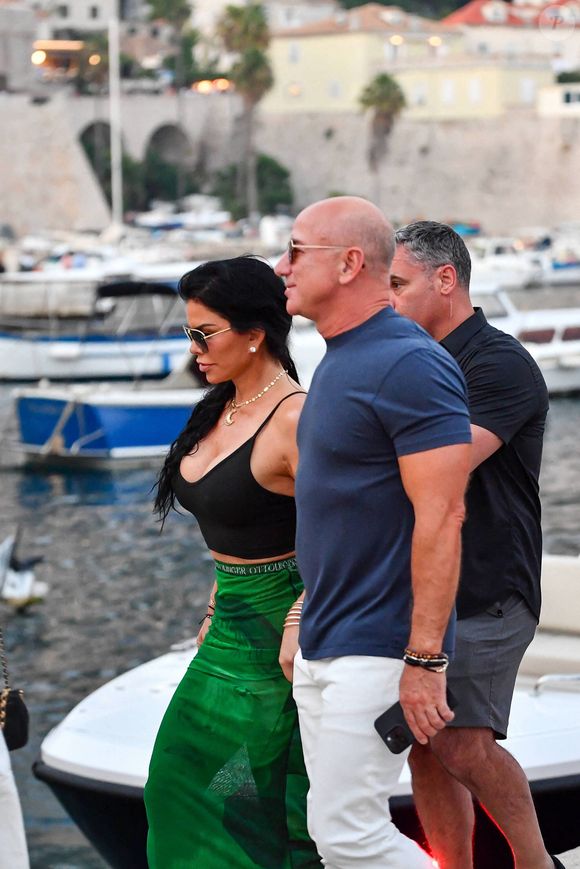 Jeff Bezos et sa fiancée Lauren Sanchez sont arrivés à Dubrovnik sur leur yacht Kora en compagnie d'amis, dont la célèbre chanteuse Katy Perry et son mari Orlando Bloom. Dubrovnik, Croatie, 16 août 2023. Photo par Tonci Plazibat/Cropix/Imago/ABACAPRESS.COM