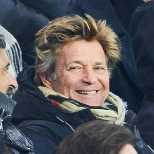 Laurent Delahousse - Célébrités assistent au match de Ligue des champions entre le PSG et Manchester City (4-2) au Parc des Princes à Paris le 22 janvier 2025. © Cyril Moreau/Bestimage