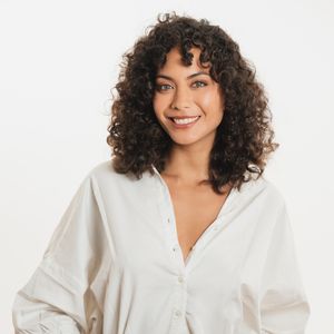 Vaimalama Chaves sort son livre O VAI (éditions First)
© elema agency