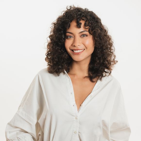 Vaimalama Chaves sort son livre O VAI (éditions First)
© elema agency